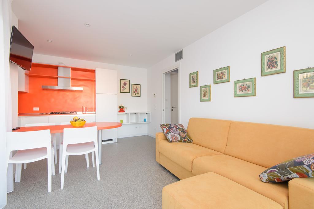 Residenza Edda Apartment Lignano Sabbiadoro Bilik gambar
